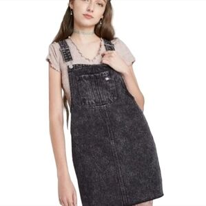 Wild Fable NWT Pinafore Soft Black Overall Denim Skirt Raw Hem Size XS